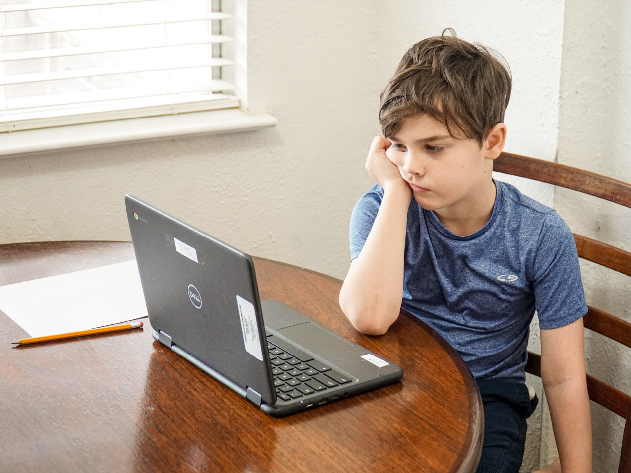 Neuropsiquiatra explica por qué para niños de Básica es extremadamente difícil estudiar online